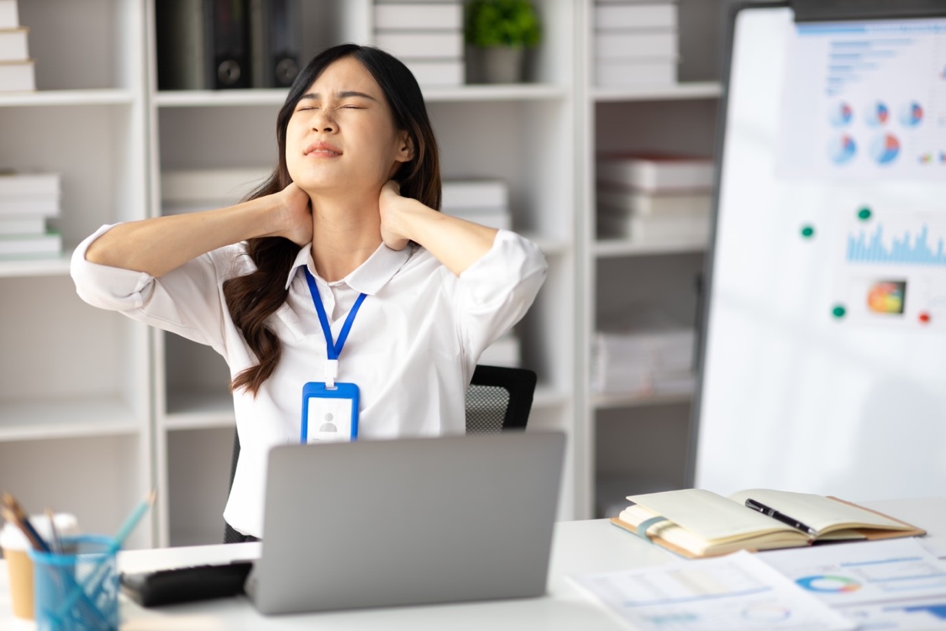 Makanan dan Minuman yang Harus Dihindari Saat Kepala Pusing Bagian Belakang Melanda